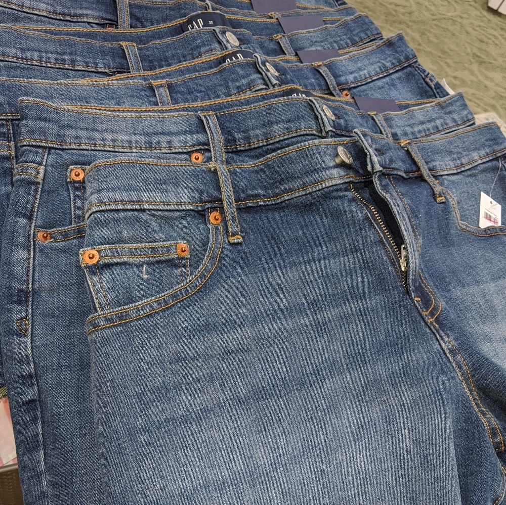🆕🌿gap JEAN SHORTS🌿 - Picture 5 of 5